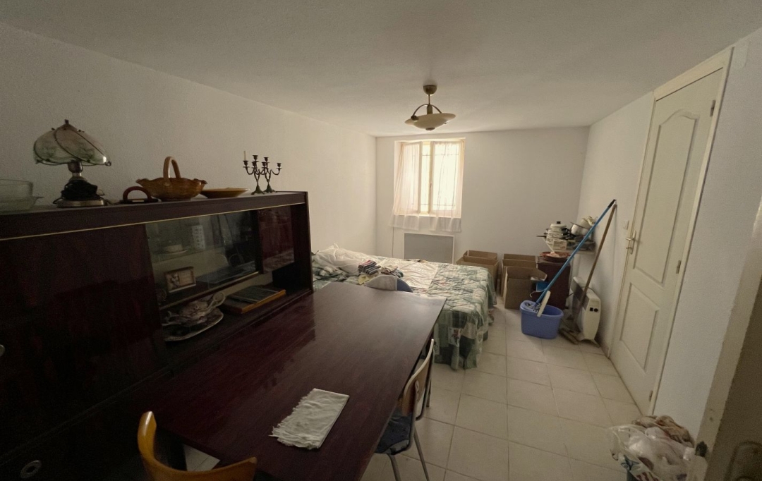 11-34 IMMOBILIER : House | CRUZY (34310) | 127 m2 | 65 000 € 